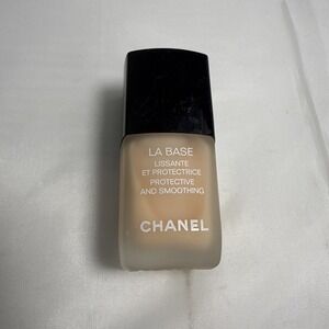 Chanel La Base Nail Lissante Et Protect Protective And Smoothing Base Coat 13ml